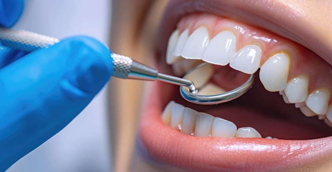 Cómo mantener una dentadura sana a diario